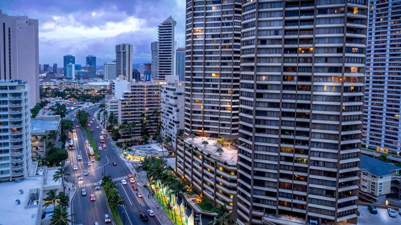 view of busy Hawaii street