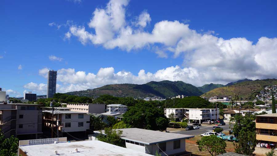 Kapahulu town in Honolulu with assumable houses